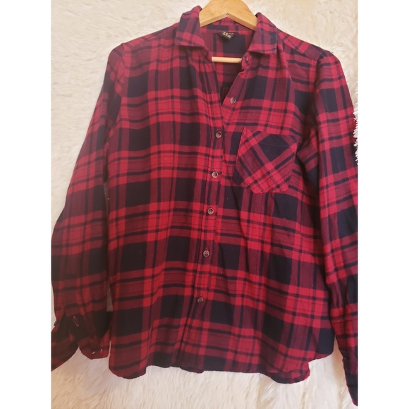 Forever 21 Tops - Forever 21 Plaid Shirt